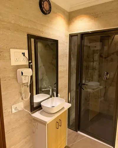 Shower at Rosette Spa